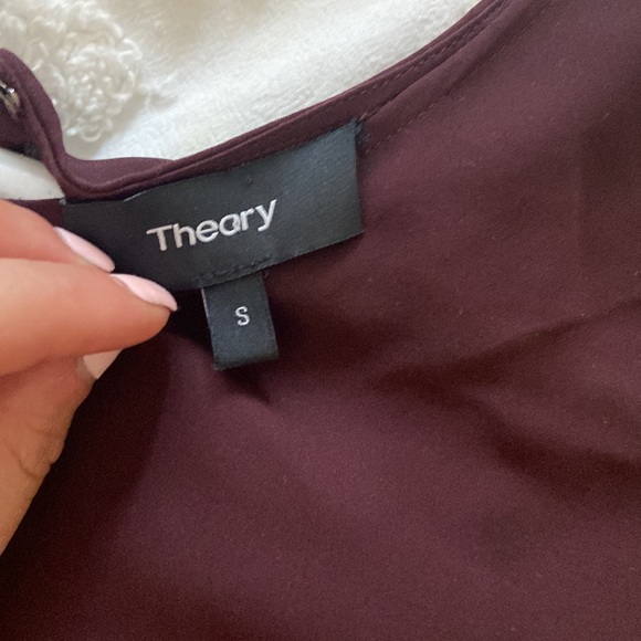 Red theory top - Picture 2 of 3